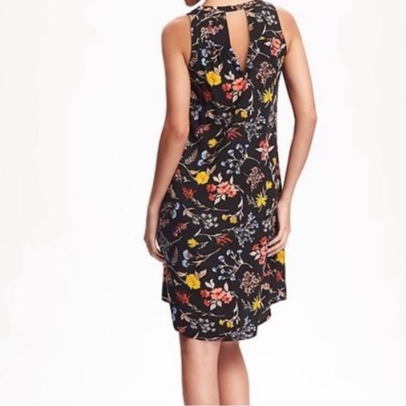 Old Navy || Floral V-Neck Dress Size XS - Picture 3 of 11
